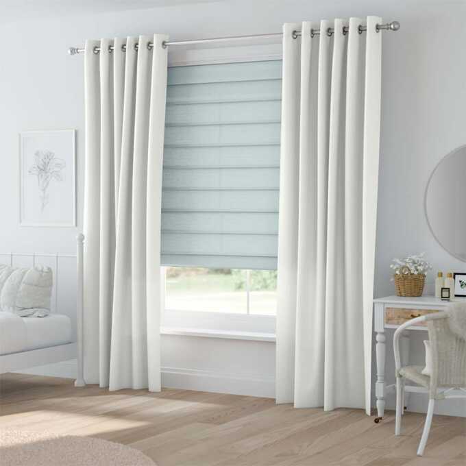 Delicate Drapes/Curtains 9622