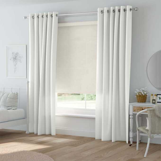 Delicate Drapes/Curtains 9616