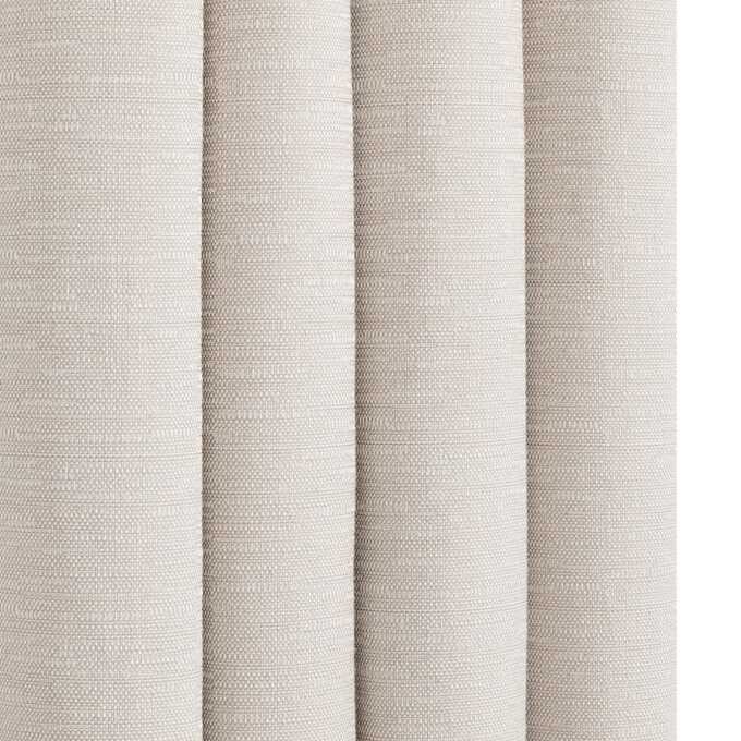 Delicate Drapes/Curtains 9621