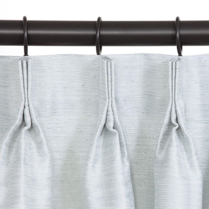 Designer Drapes/Curtains 9631