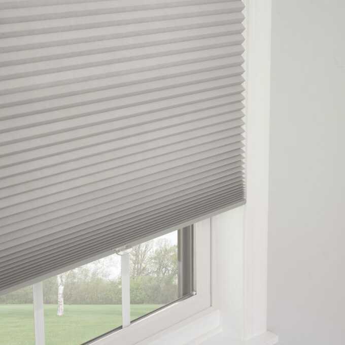 Designer Single Cell Blackout Honeycomb Shades 8836