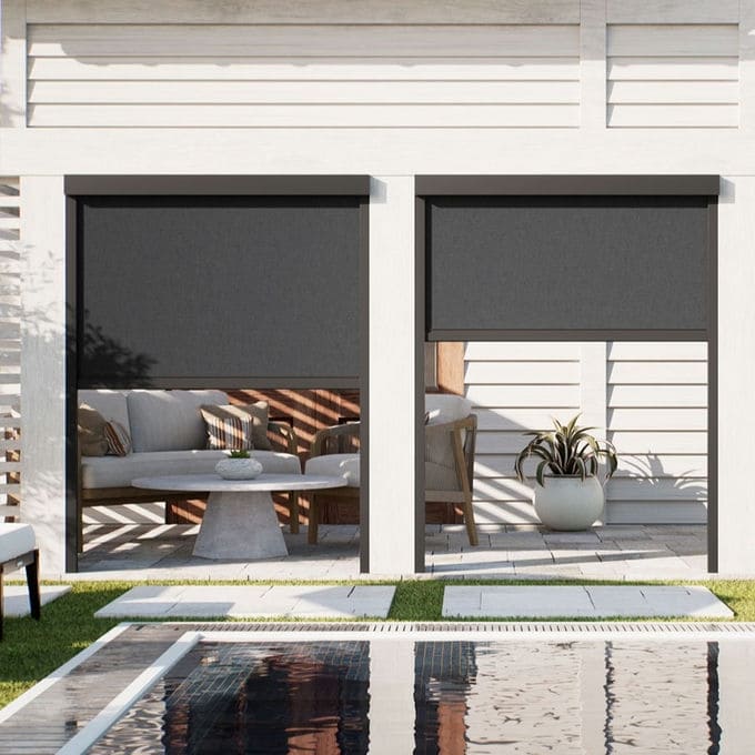 Toiles rétractables à rails latéraux pour la terrasse de luxe