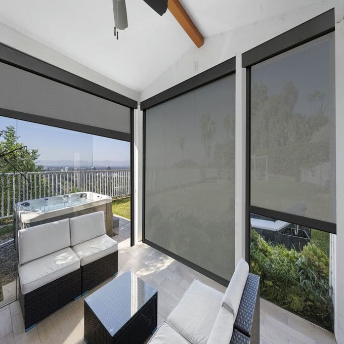 Toiles rétractables à rails latéraux pour la terrasse Décorateur 11023