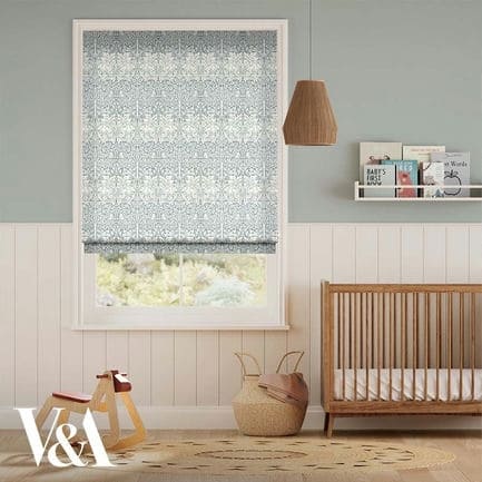 Stores romains William Morris