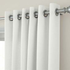 Delicate Drapes/Curtains 1473
